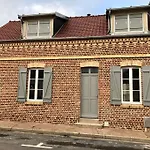 Holiday home Maison De Pecheur+ Jardin 5 Min A Pieds De La Baie *