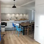 Holiday home Maison De Pecheur+ Jardin 5 Min A Pieds De La Baie *