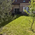 Holiday home Maison De Pecheur+ Jardin 5 Min A Pieds De La Baie